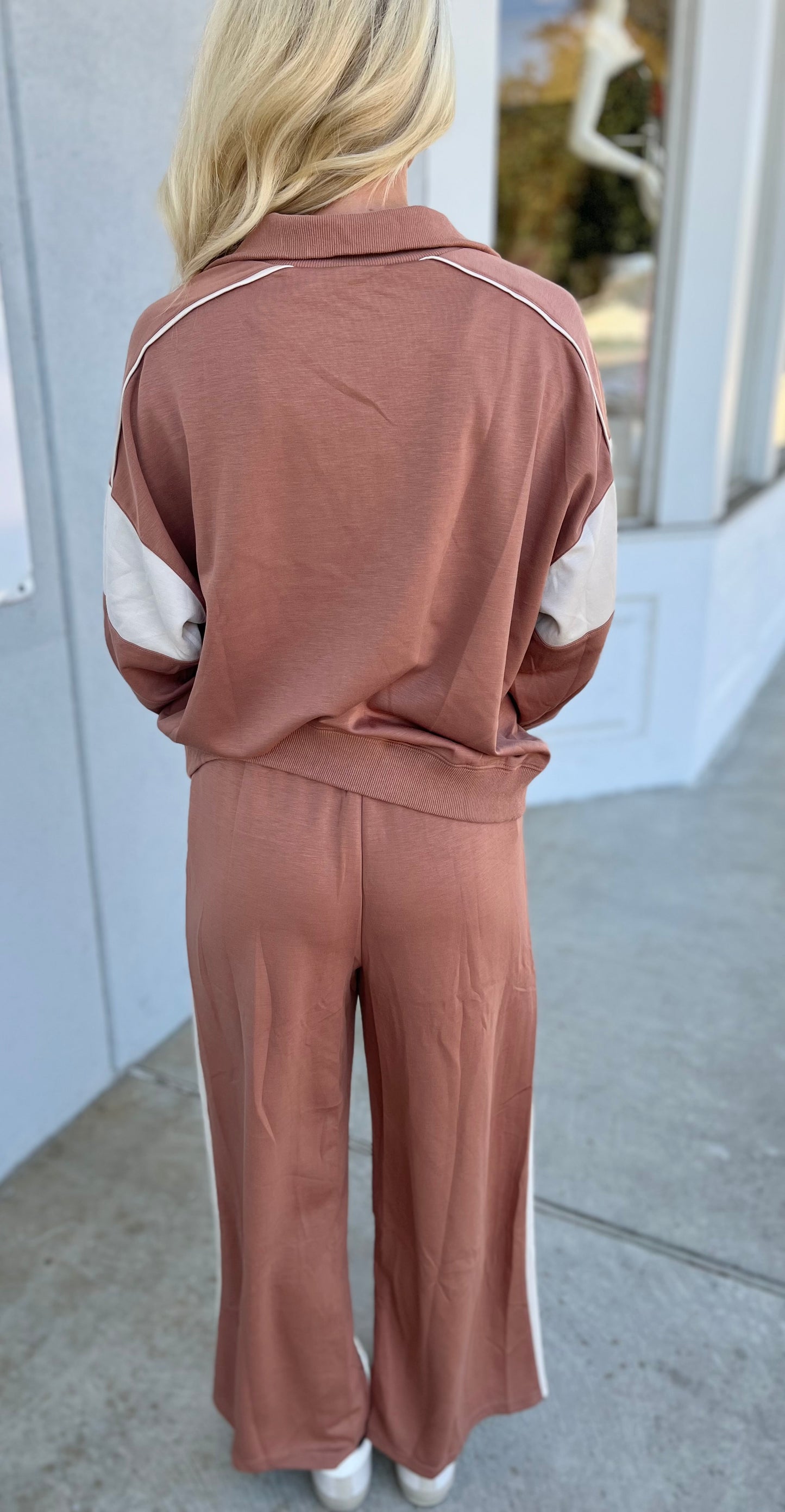 Cinnamon Side Stripe Pants
