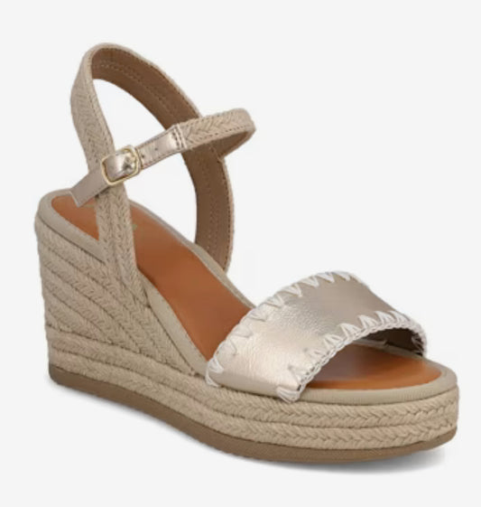 Becky Wedge Sandel