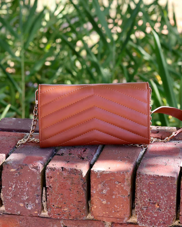 Carlington Clutch/Crossbody , Saddle VQ