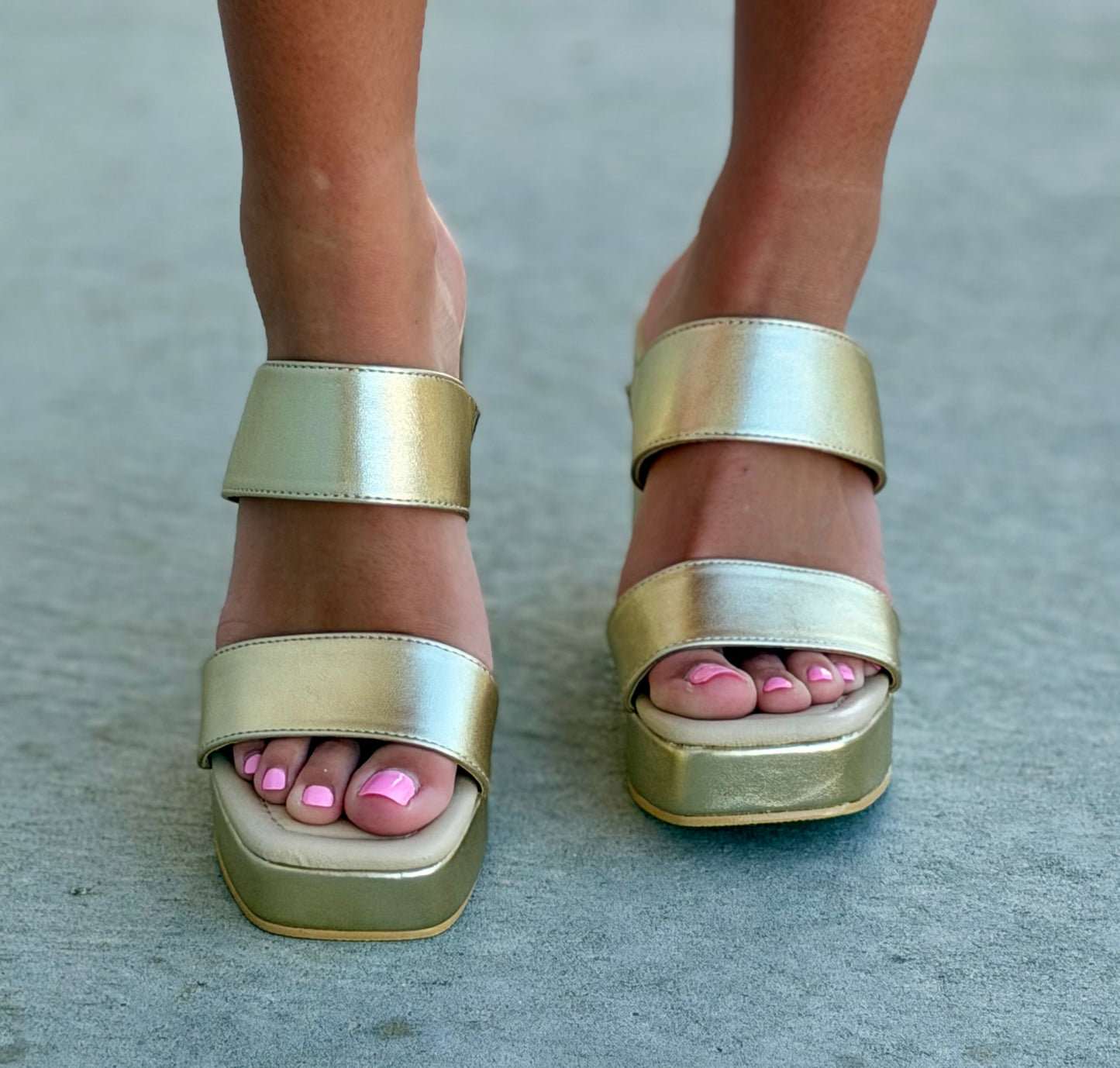 Gem Heel , Gold