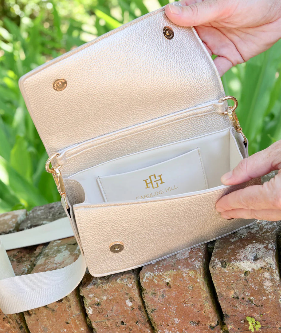 Maverick Crossbody With Pockets , Tan