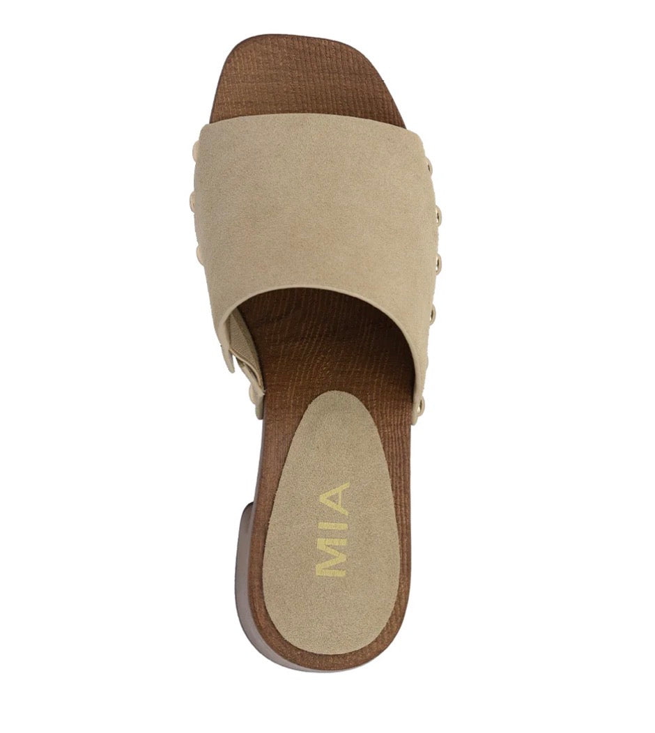 Emmerie Sand Heel
