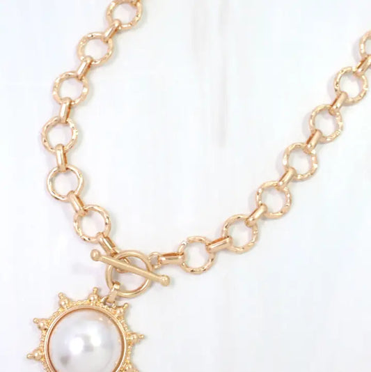 Macquarie Pearl Toggle Necklace