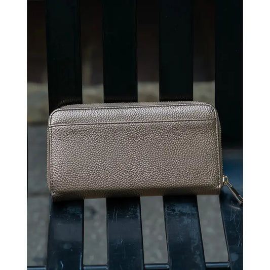 Penelope Wallet, Bronze