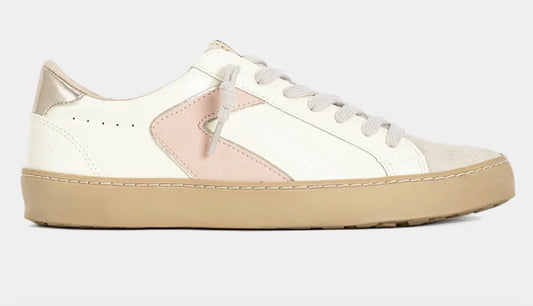 Robbie Sneaker , Bone Snake