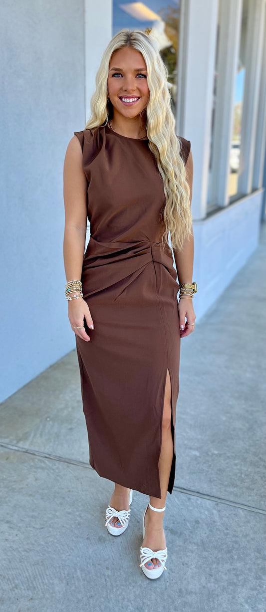 Round Neck Waist Pleated Slit Midi Dress, Brown