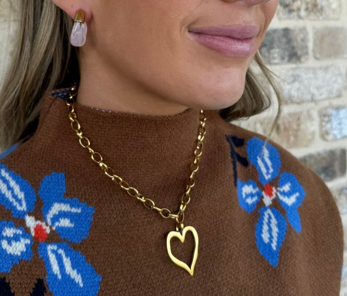 Gold Necklace With Heart Charm