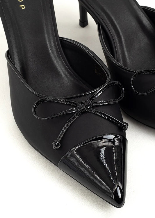 Black Naomi Heel