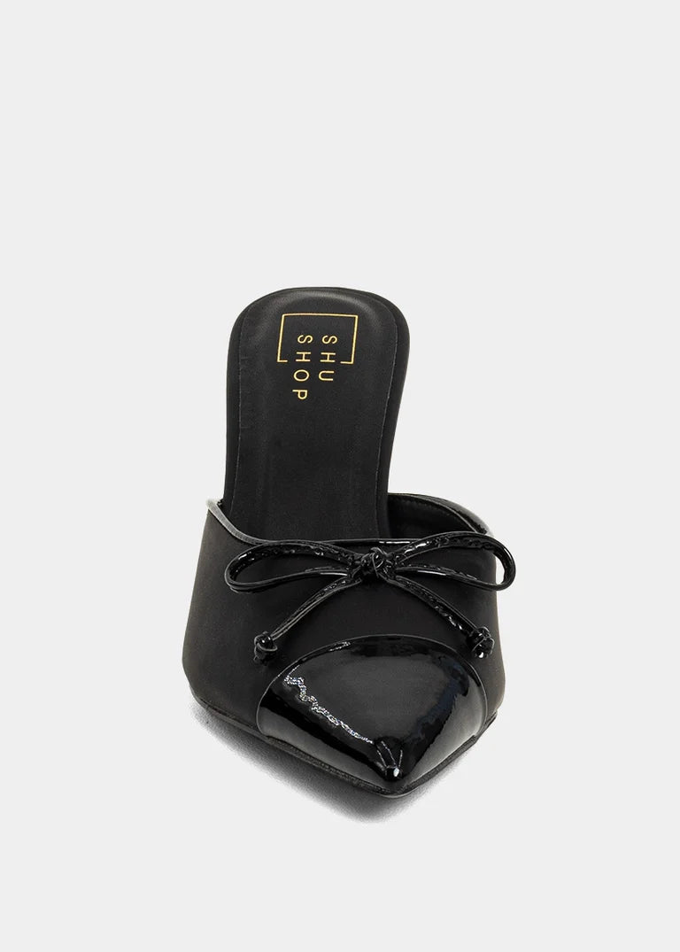 Black Naomi Heel