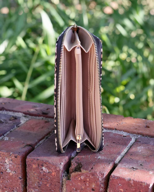 Penelope Wallet , Spotted Saddle