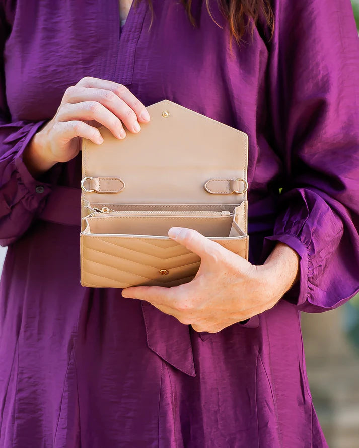 Carlington Clutch/Crossbody , Latte VQ