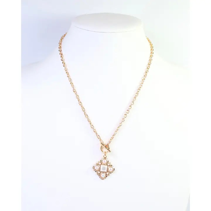 Dalby Pendant Chain Necklace