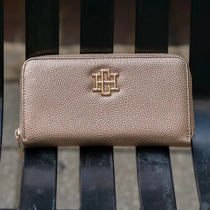 Penelope Wallet, Bronze