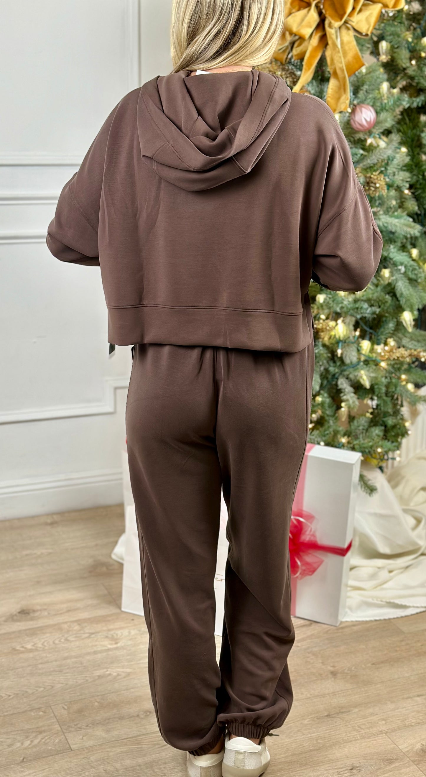 Super Soft Air Scuba Low Rise Jogger Pant, Chocolate