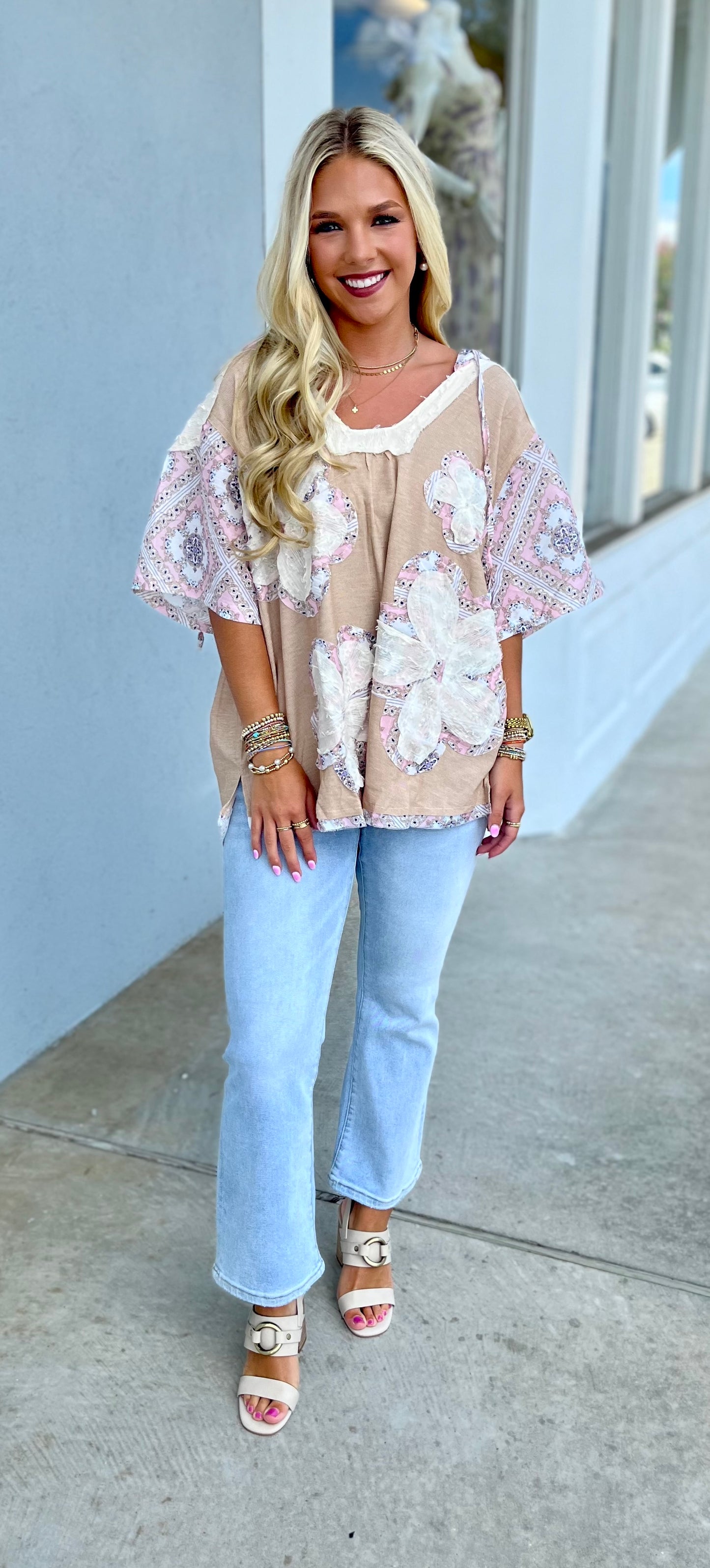 Short Sleeve Floral Patch Hoodie Top