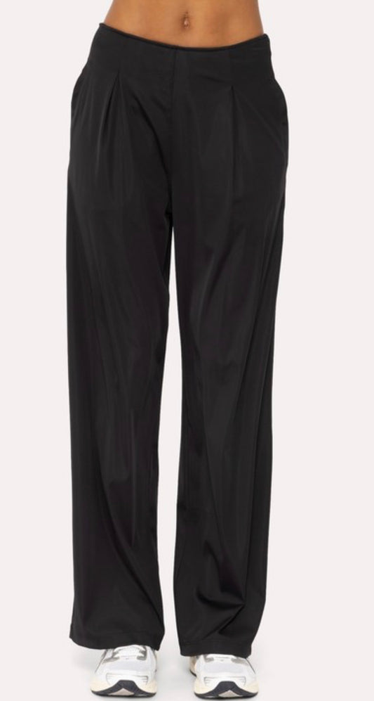 Flexflow Pleated Front Wide Leg Pant, Black