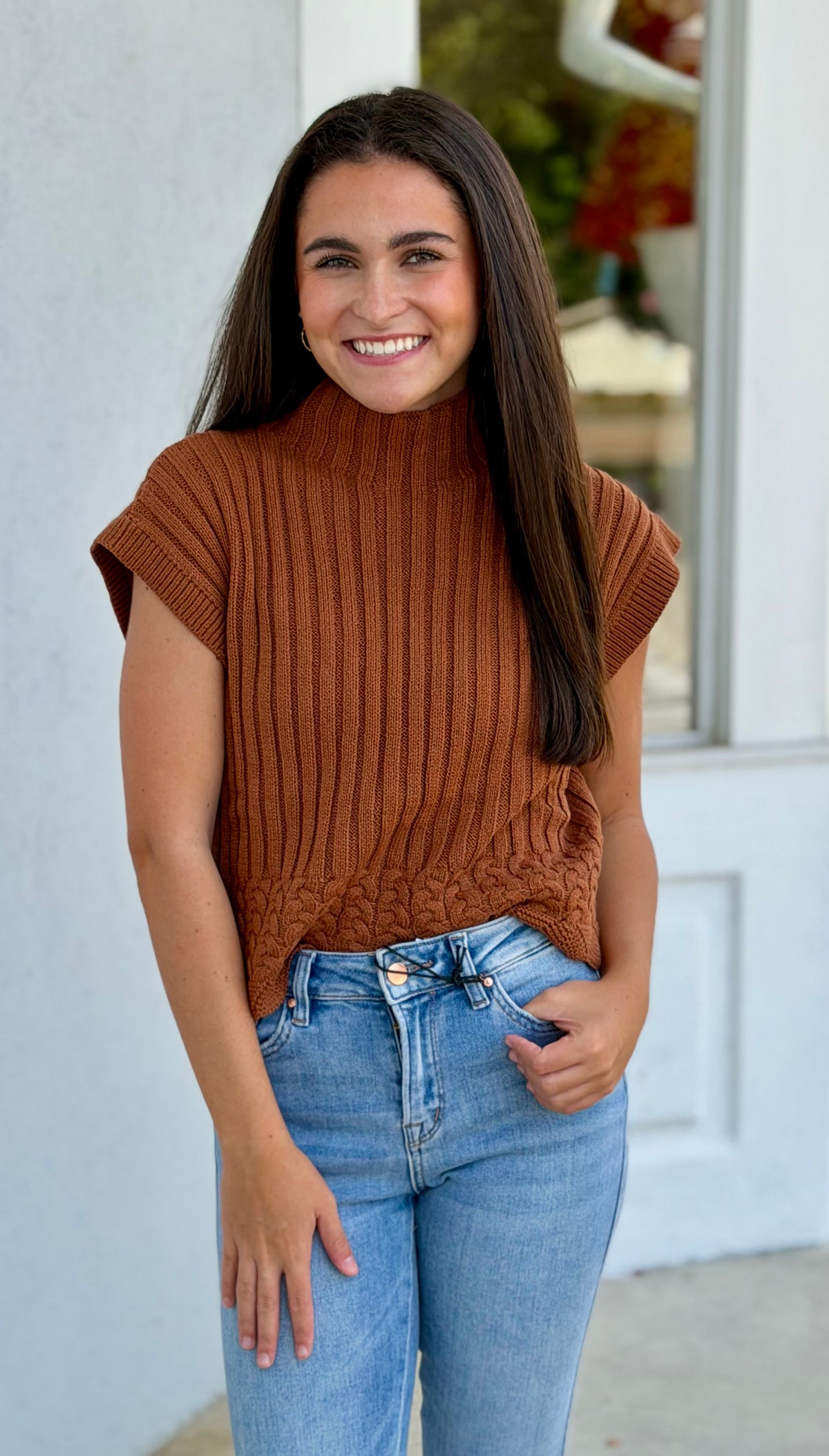 Cafe Turtleneck Sweater Cropped Vest