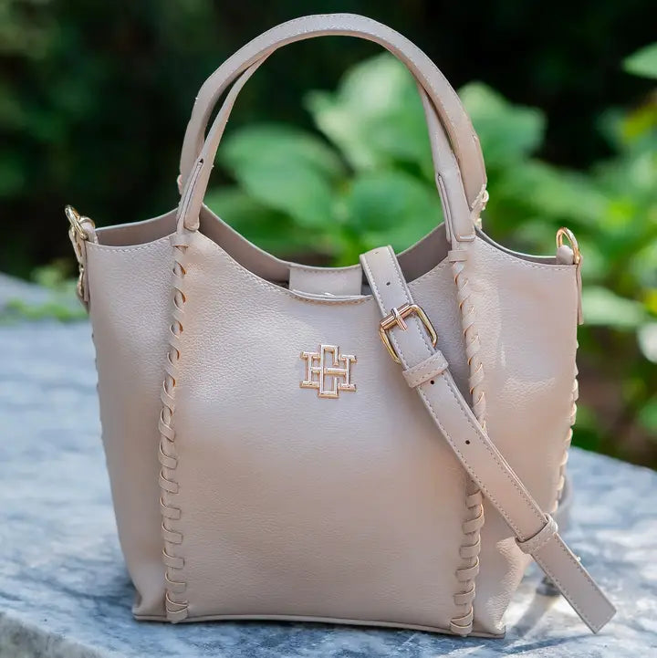 Allison Tote-Stone