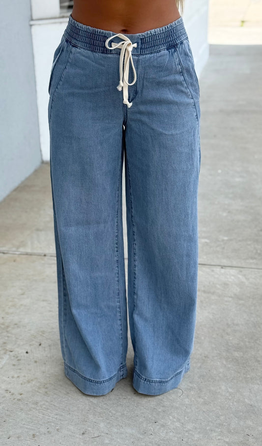 Elastic Band Wide Leg Pants