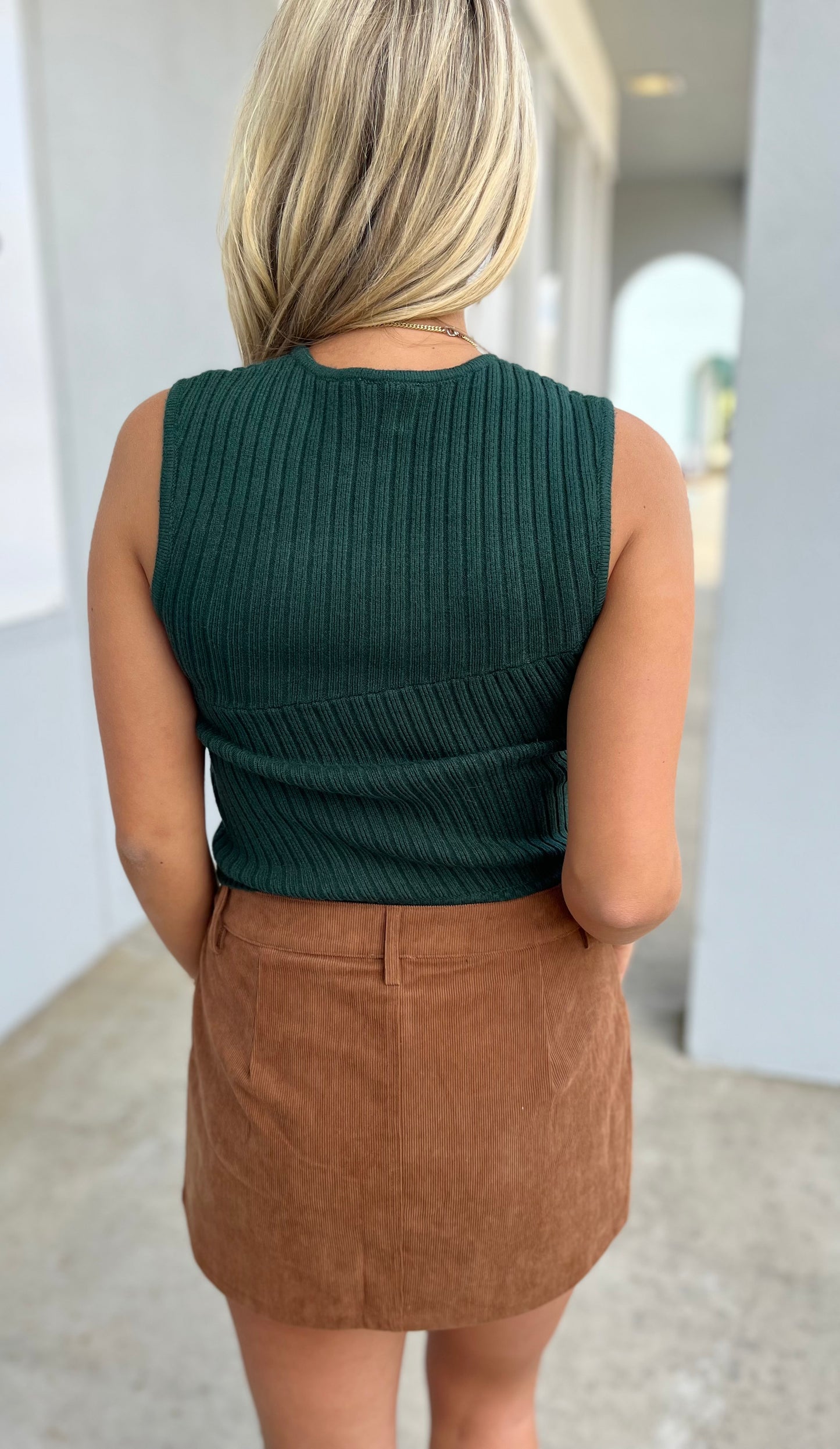 Green Sleeveless Sweater Top