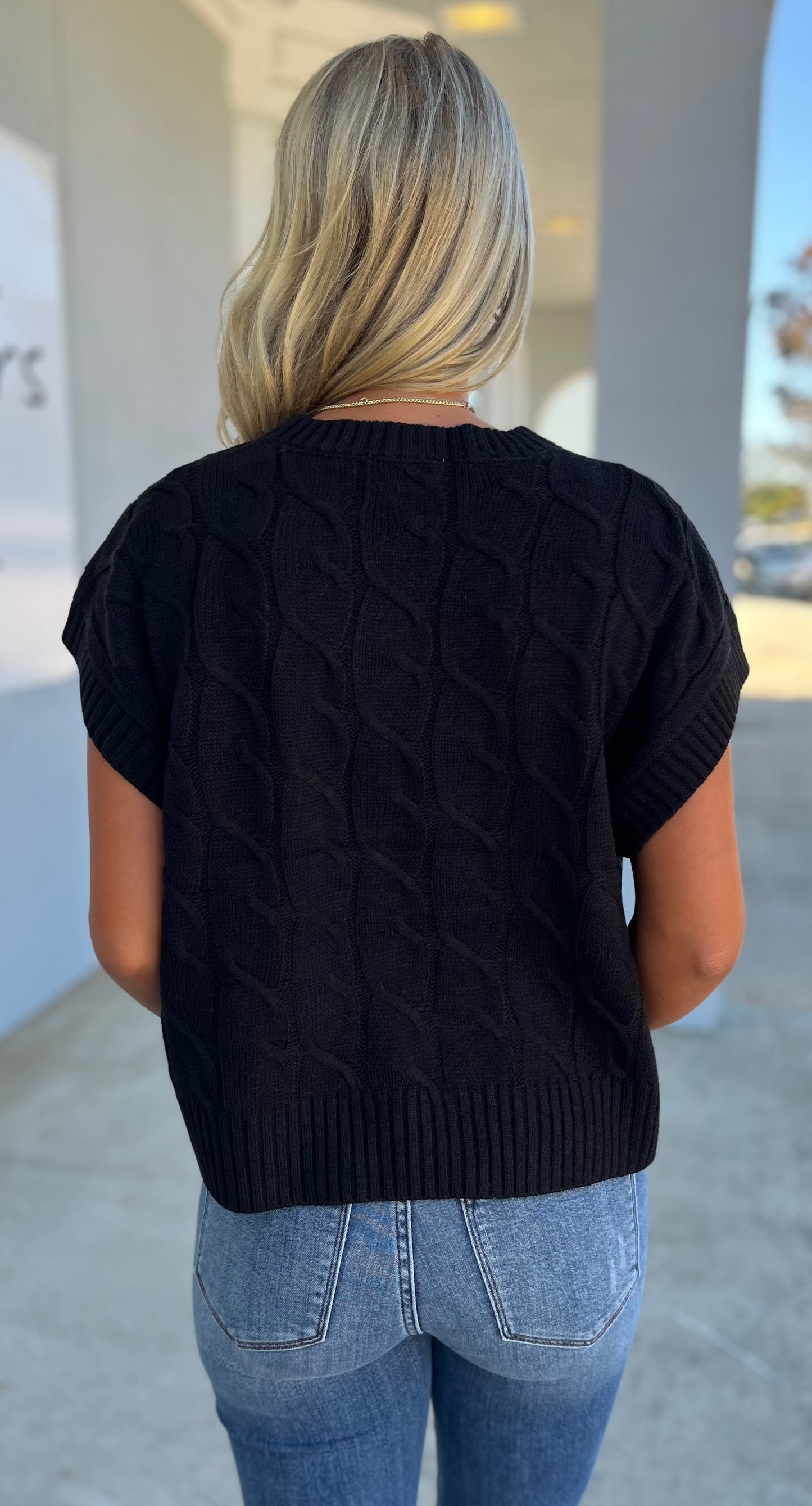 Sleeveless Oversized Cable Knit Sweater Vest, Black