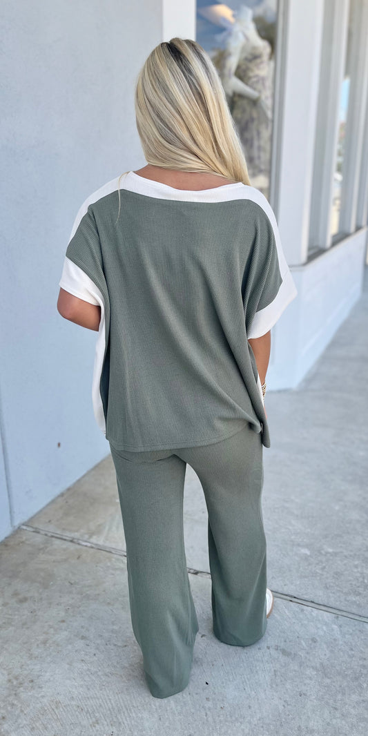 Dry Herb Short Sleeve Color Block Top