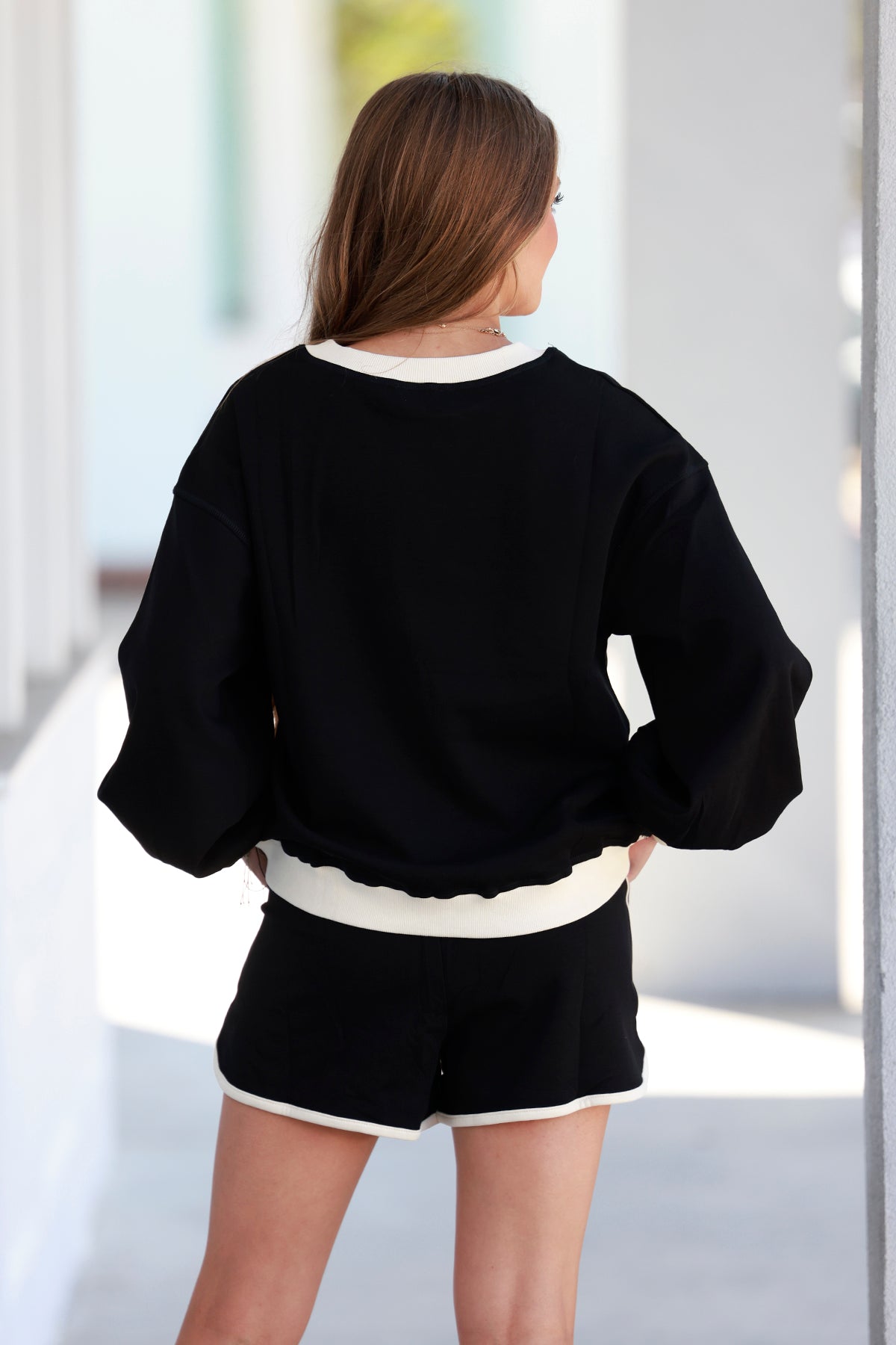 Black/Cream Pullover