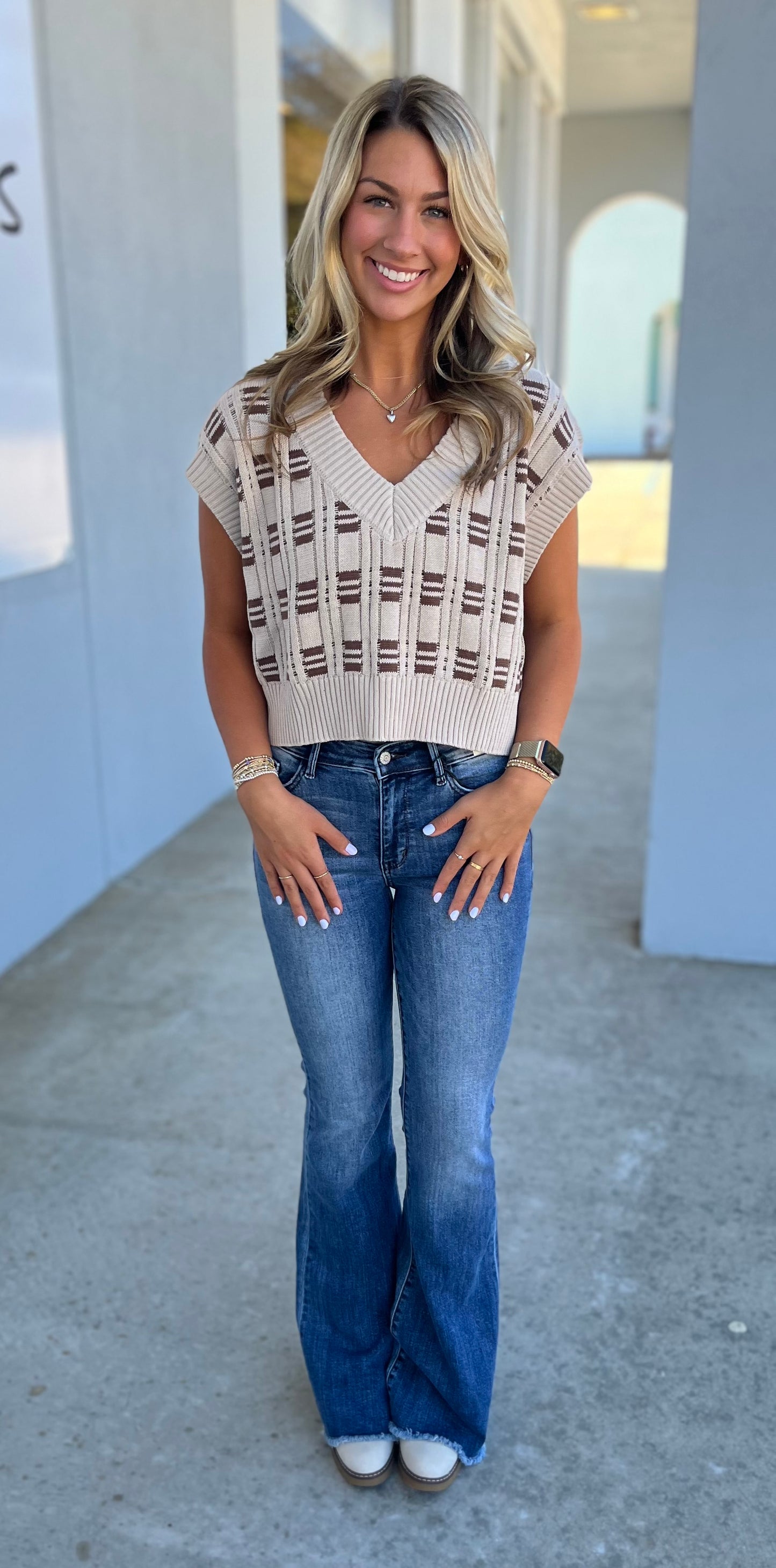 Patterned Motif V Neck Cropped Knit Vest