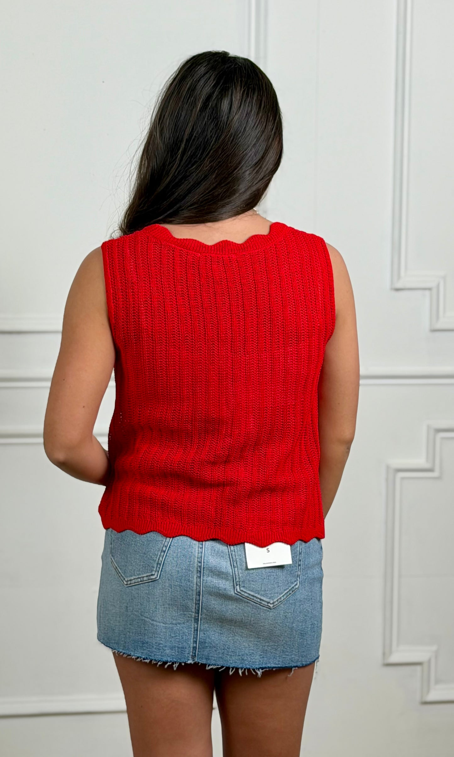 Sleeveless Scallop Front Tie Sweater, Red