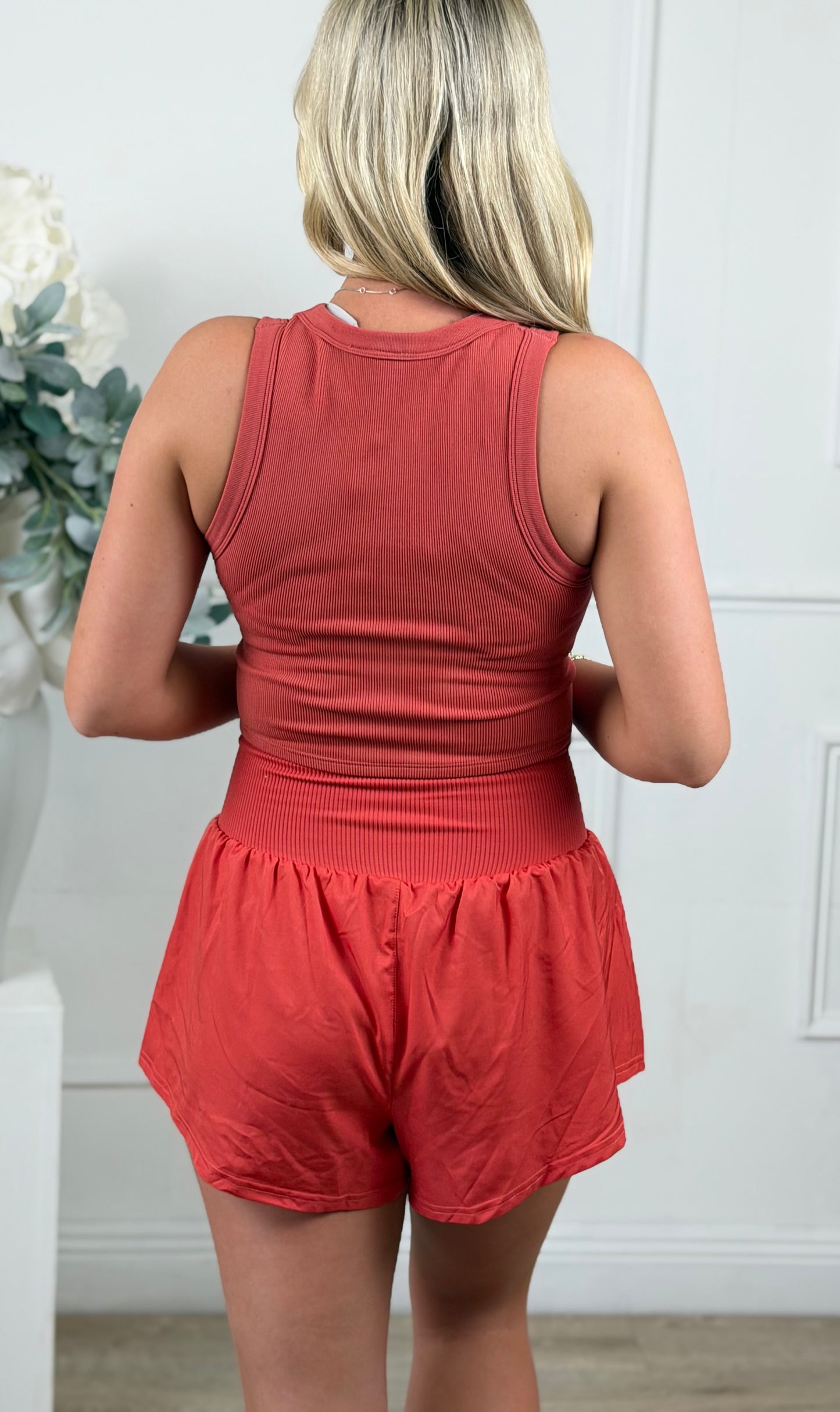 BreezeMove Compression Shorts, Blushed Brick