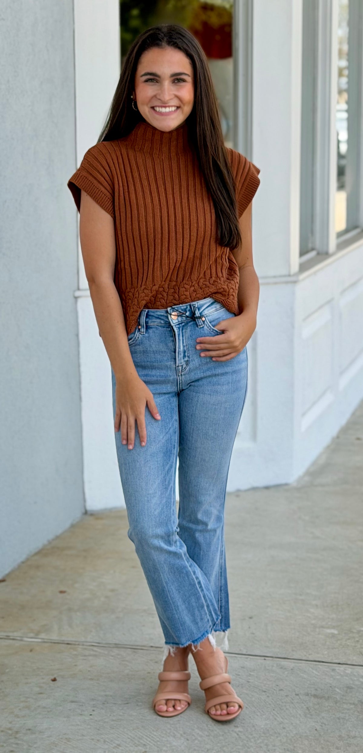 Cafe Turtleneck Sweater Cropped Vest