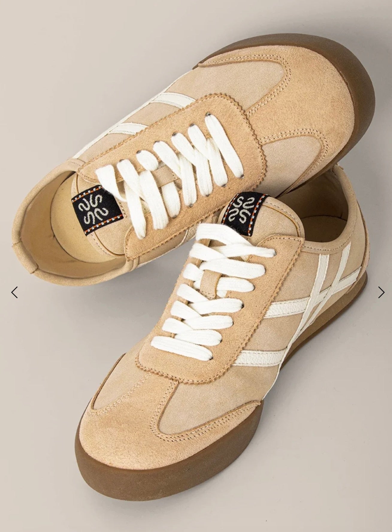 Polly Beige Sneakers