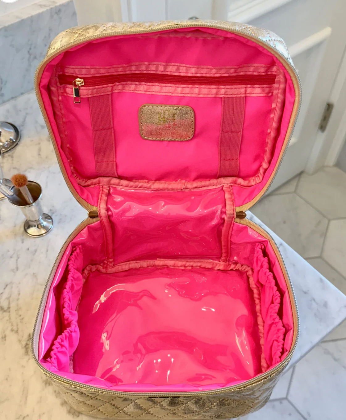 Champagne Pop Hampton Train Case