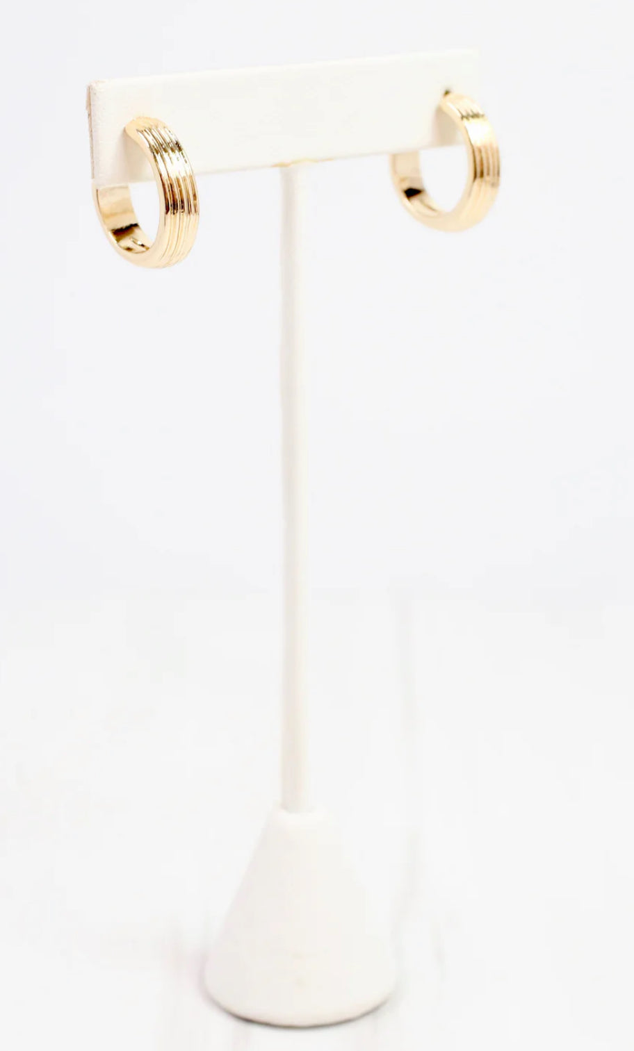 Fisher Ribbed Hoop Earrings
