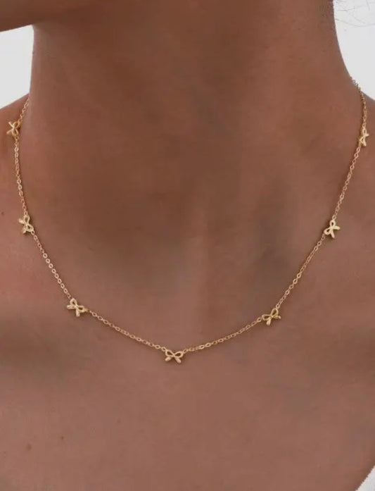 Gold Free Bow Necklace