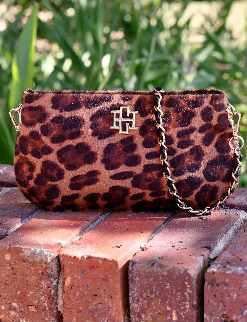Livi Crossbody Spotted Saddle