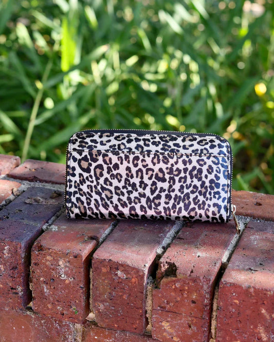 Penelope Wallet , Spotted Saddle